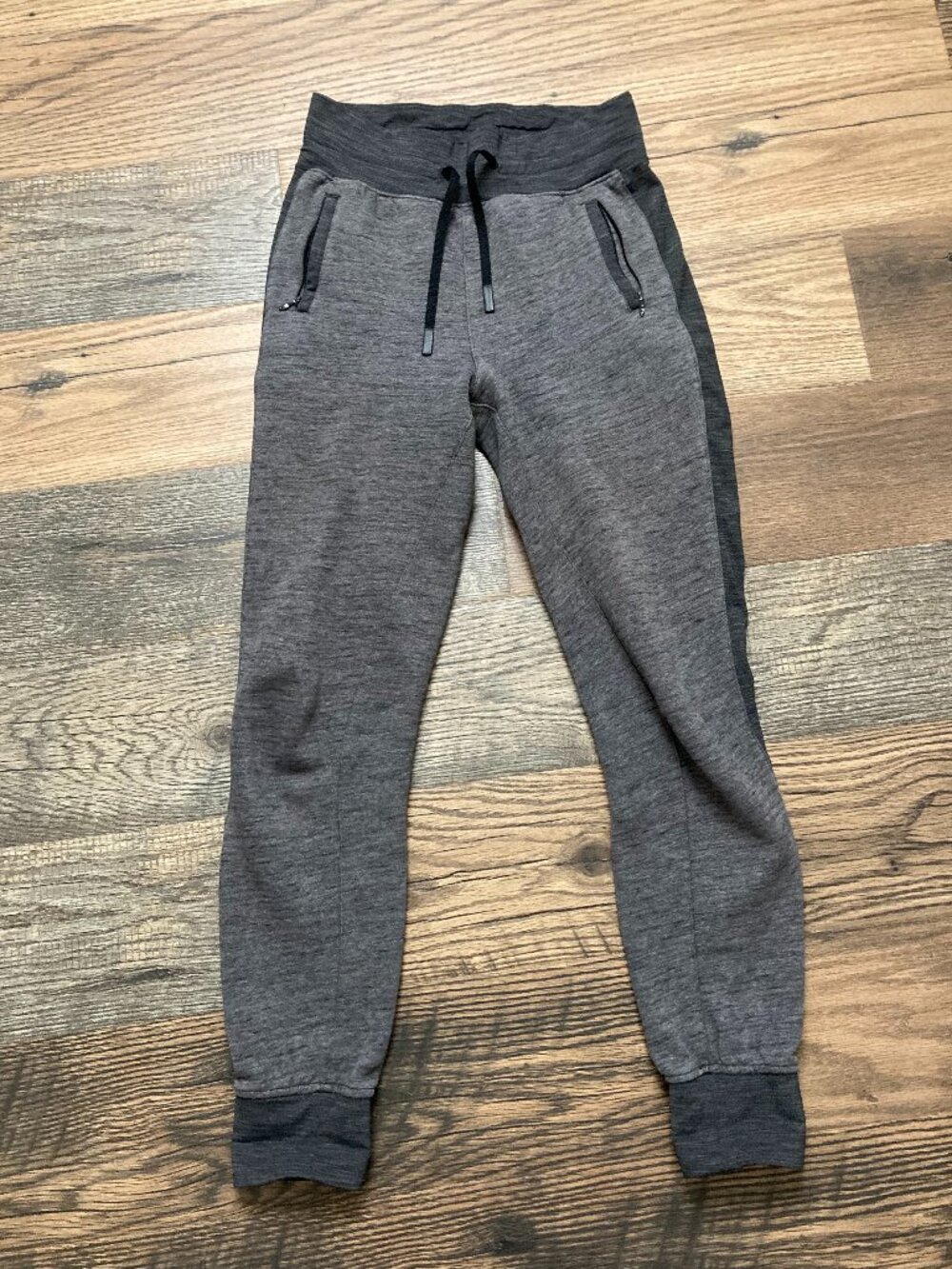 Lululemon Women's Gray Jogger Pants Size 4 (Est.) Heathered Drawstring